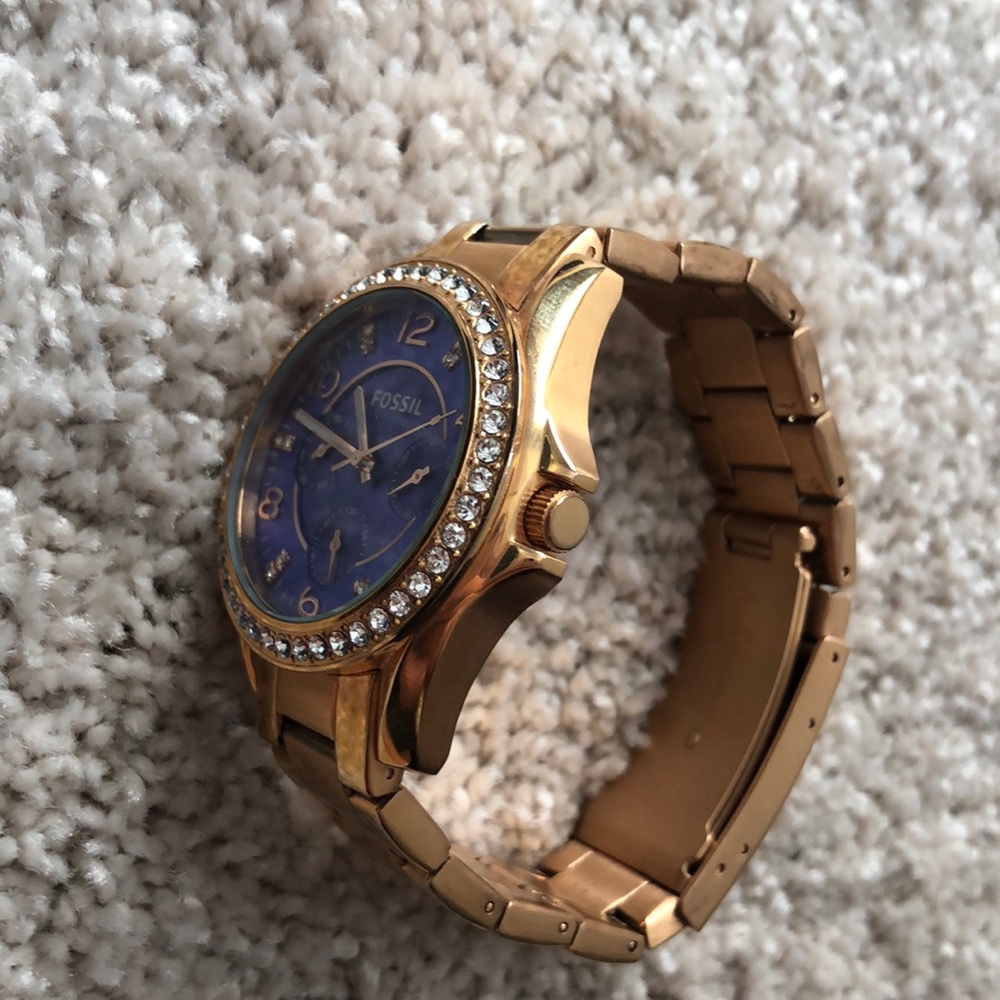 Watch - Picture 2 of 2